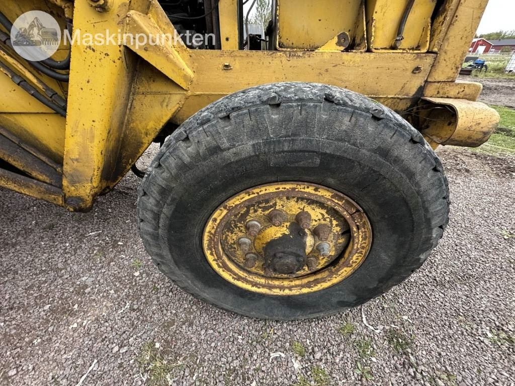 Chargeuse sur pneus Volvo BM 620: photos 17