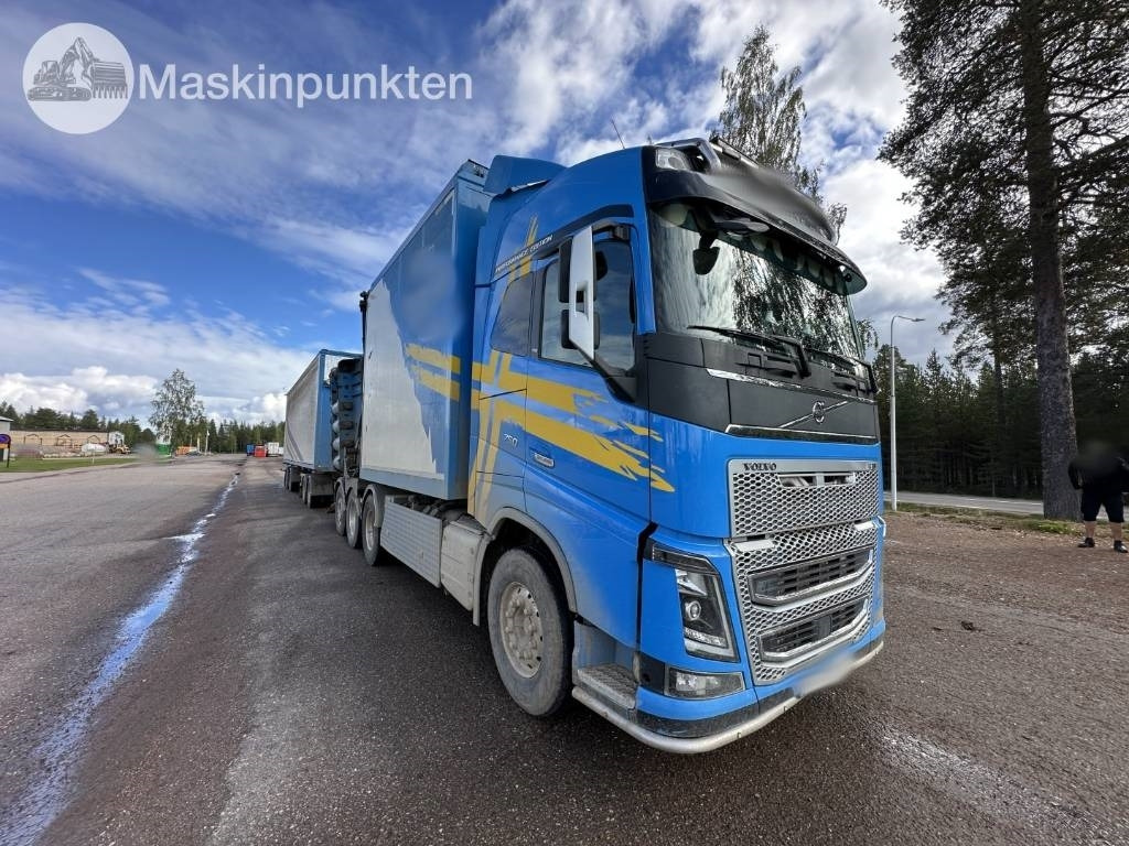 Volvo FH 16 750 - Camion plateau, Camion grue: photos 4 Volvo FH 16 750 - Camion plateau, Camion grue: photos 4