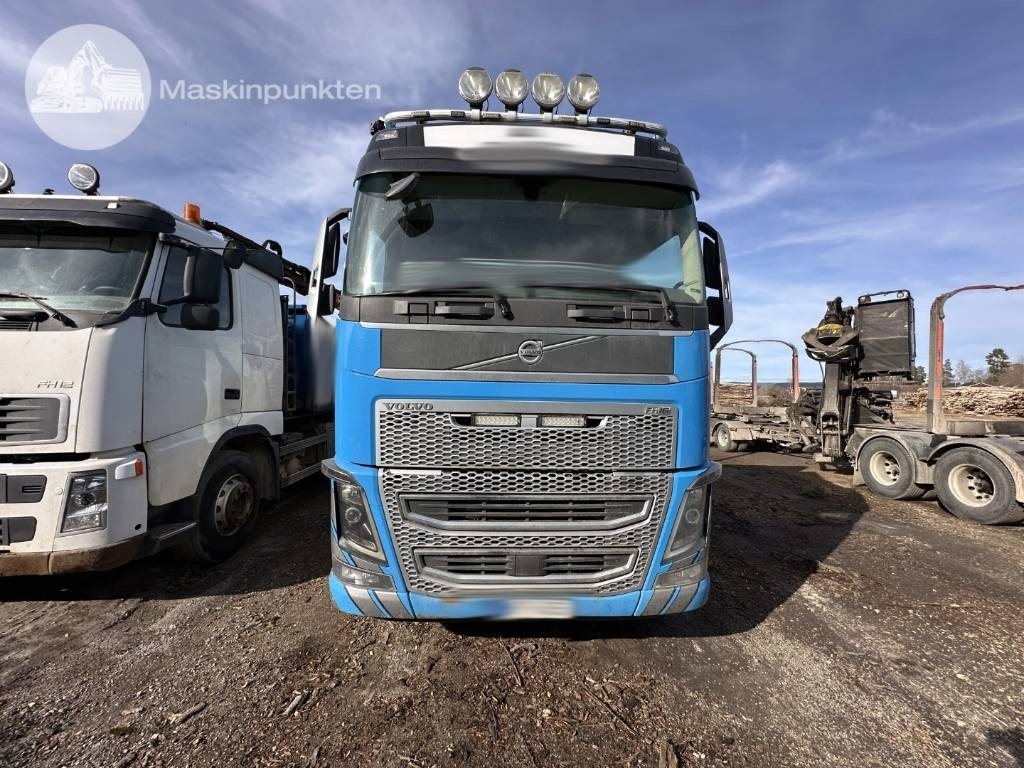 Volvo FH 16 750  - Camion grumier: photos 4 Volvo FH 16 750  - Camion grumier: photos 4