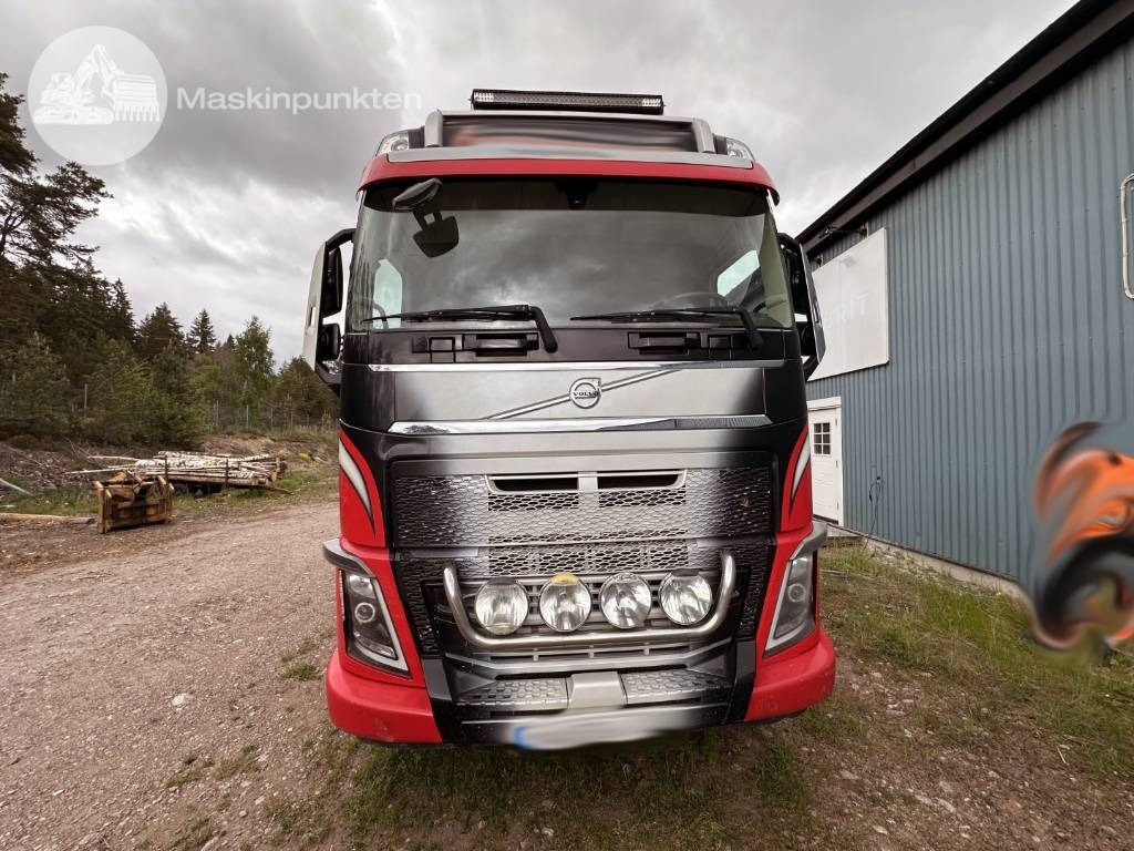 Volvo FH 16 750 - Camion grumier: photos 3 Volvo FH 16 750 - Camion grumier: photos 3