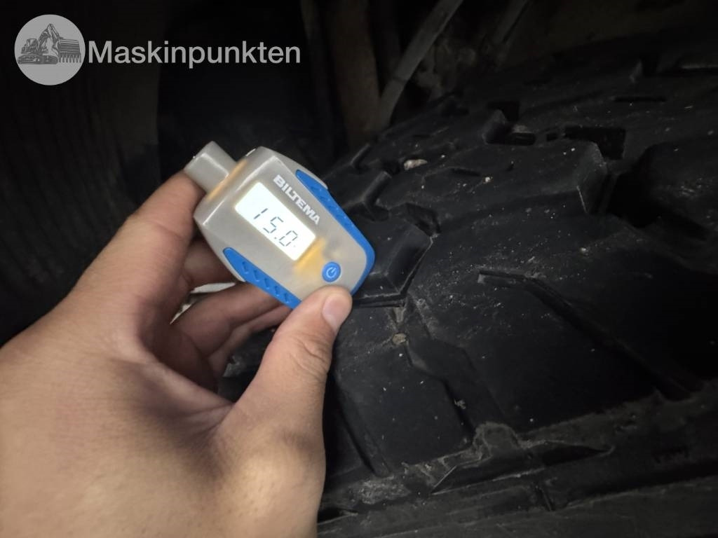 Volvo FH 8*4 Tridem lastväxlare - Camion ampliroll: photos 5 Volvo FH 8*4 Tridem lastväxlare - Camion ampliroll: photos 5