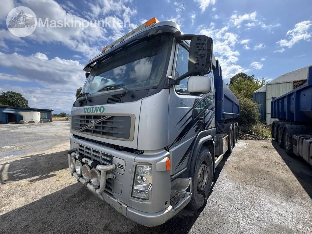 Volvo FM 440 CAMELEONT + BERFLAK + BETONGBLANDARE - Camion porte-conteneur/ Caisse mobile: photos 1 Volvo FM 440 CAMELEONT + BERFLAK + BETONGBLANDARE - Camion porte-conteneur/ Caisse mobile: photos 1