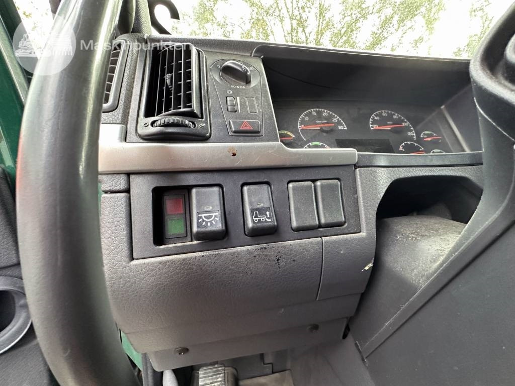 Camion fourgon Volvo FM 9 300: photos 30 Camion fourgon Volvo FM 9 300: photos 30