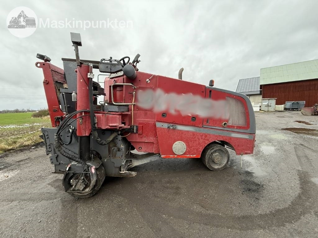 Wirtgen W 100 - Fraiseuse à froid: photos 2 Wirtgen W 100 - Fraiseuse à froid: photos 2