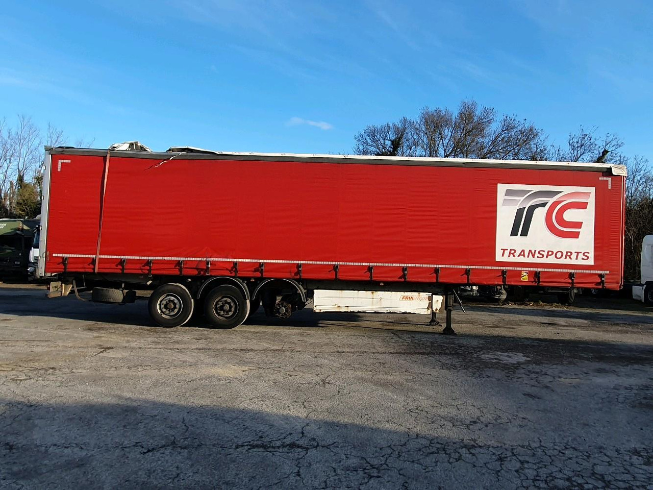 FRUEHAUF SEMI SAVOYARDE FST4FC - Semi-remorque rideaux coulissants: photos 3 FRUEHAUF SEMI SAVOYARDE FST4FC - Semi-remorque rideaux coulissants: photos 3