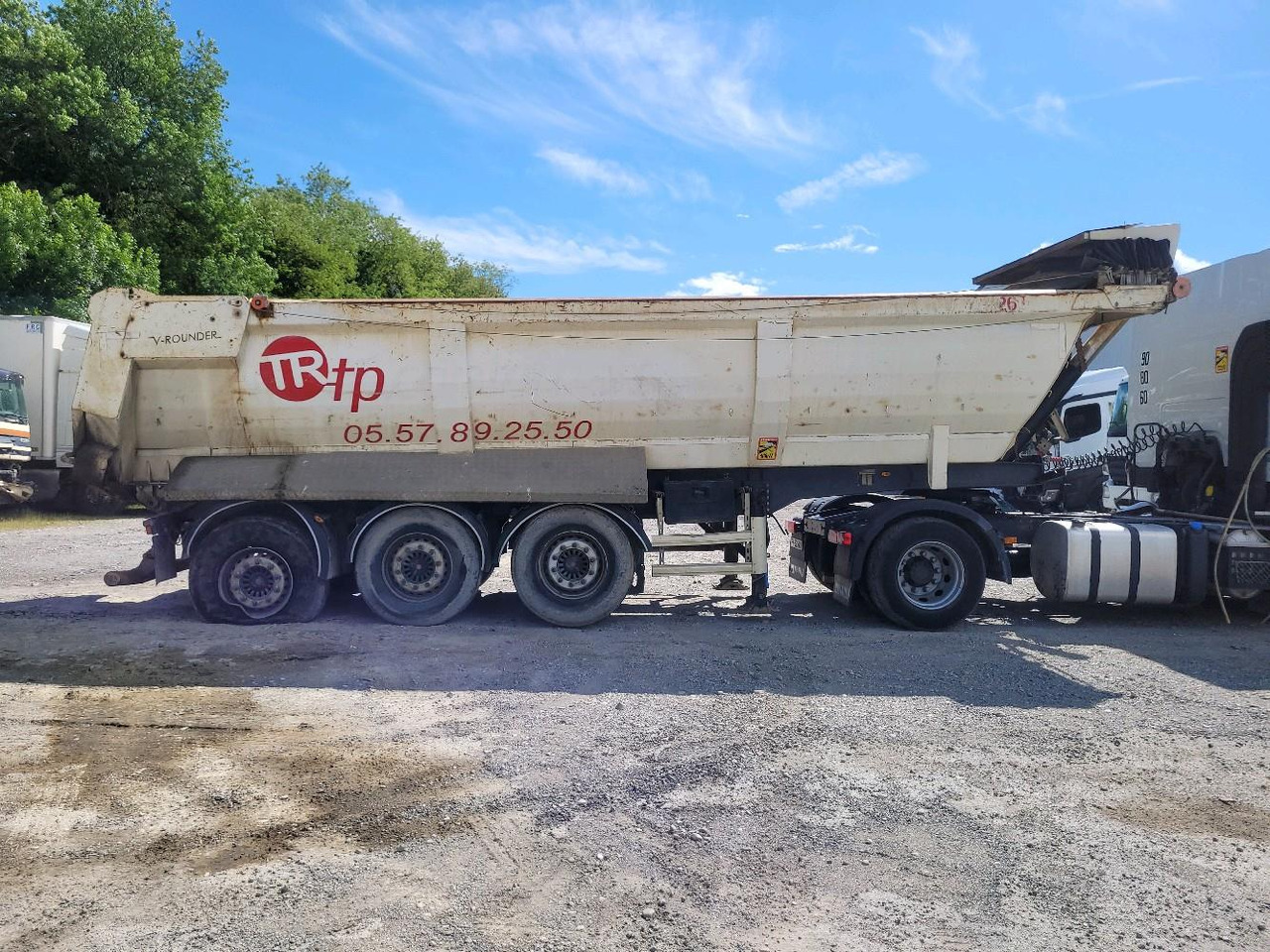 LOUAULT BENNE TP SR39 - Semi-remorque benne: photos 3 LOUAULT BENNE TP SR39 - Semi-remorque benne: photos 3