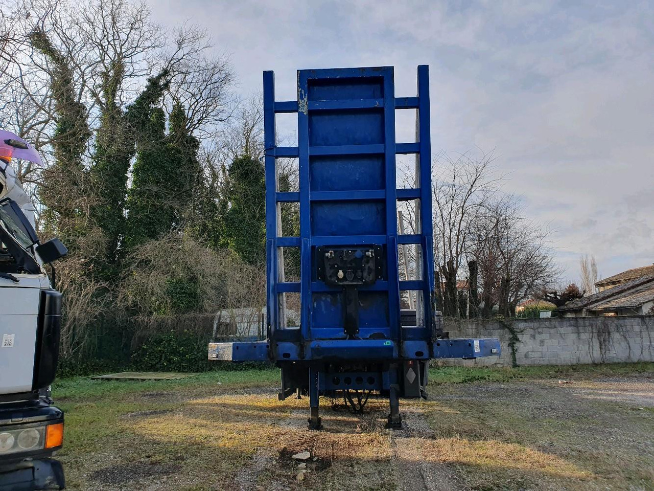 LECITRAILE SEMI GRUE FORESTIERE - Semi-remorque: photos 2 LECITRAILE SEMI GRUE FORESTIERE - Semi-remorque: photos 2