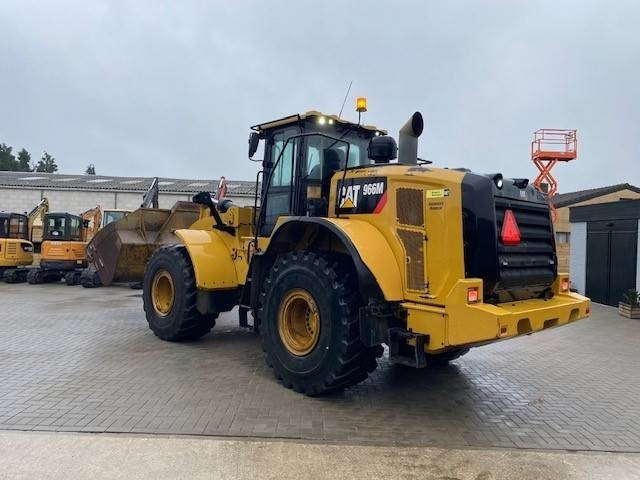 CAT 966 M - Chargeuse sur pneus: photos 1 CAT 966 M - Chargeuse sur pneus: photos 1