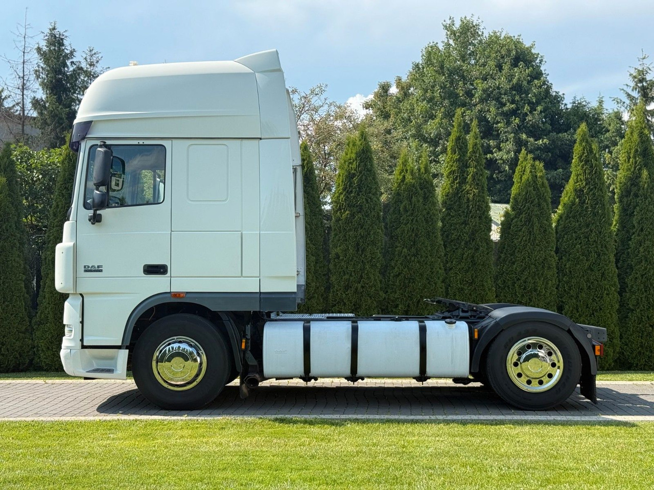 DAF XF 105 460 MANUAL PARK COOL - Tracteur routier: photos 4 DAF XF 105 460 MANUAL PARK COOL - Tracteur routier: photos 4