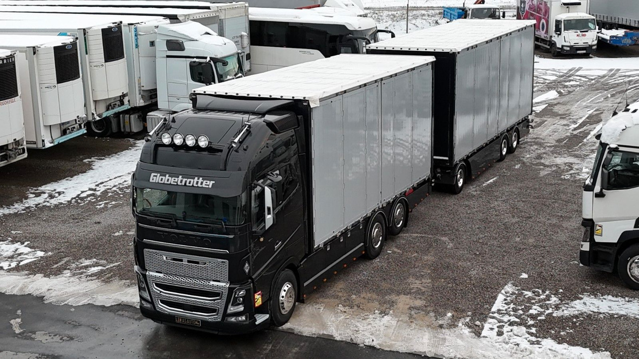 Volvo FH16 660 HP XL TANDEM 6x2 LIMITED EDITION - Camion fourgon: photos 1 Volvo FH16 660 HP XL TANDEM 6x2 LIMITED EDITION - Camion fourgon: photos 1