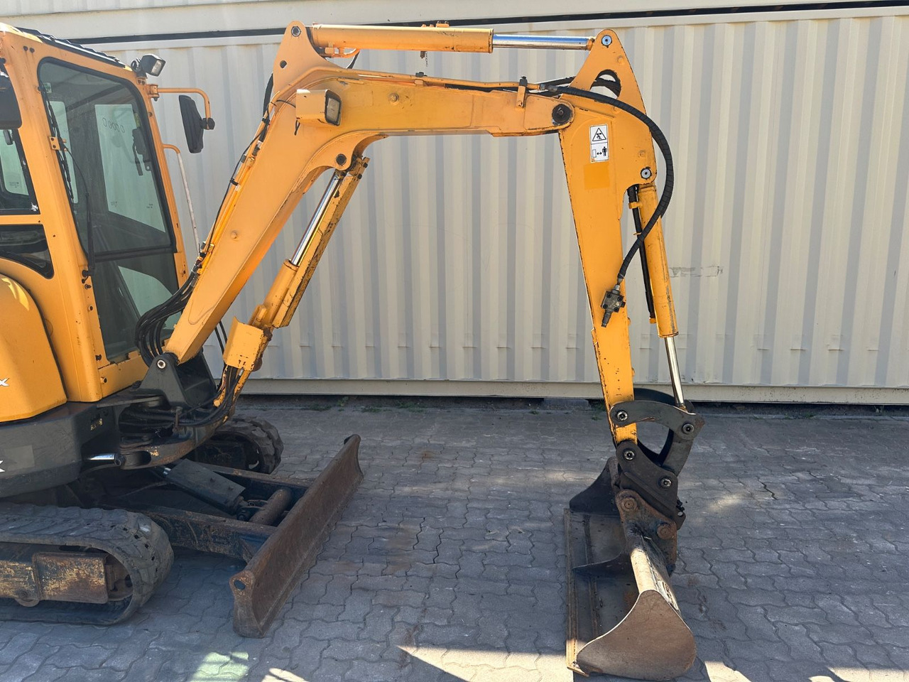 Hyundai Robex25Z-9AK / 2018 BJ / 2.962 H / 2.580 KG - Mini pelle: photos 4 Hyundai Robex25Z-9AK / 2018 BJ / 2.962 H / 2.580 KG - Mini pelle: photos 4