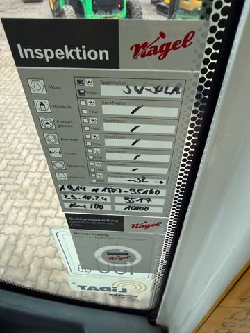 Pelle sur pneus Liebherr A914 Compact / 2017 BJ / 9.979 H / OilQuick: photos 18