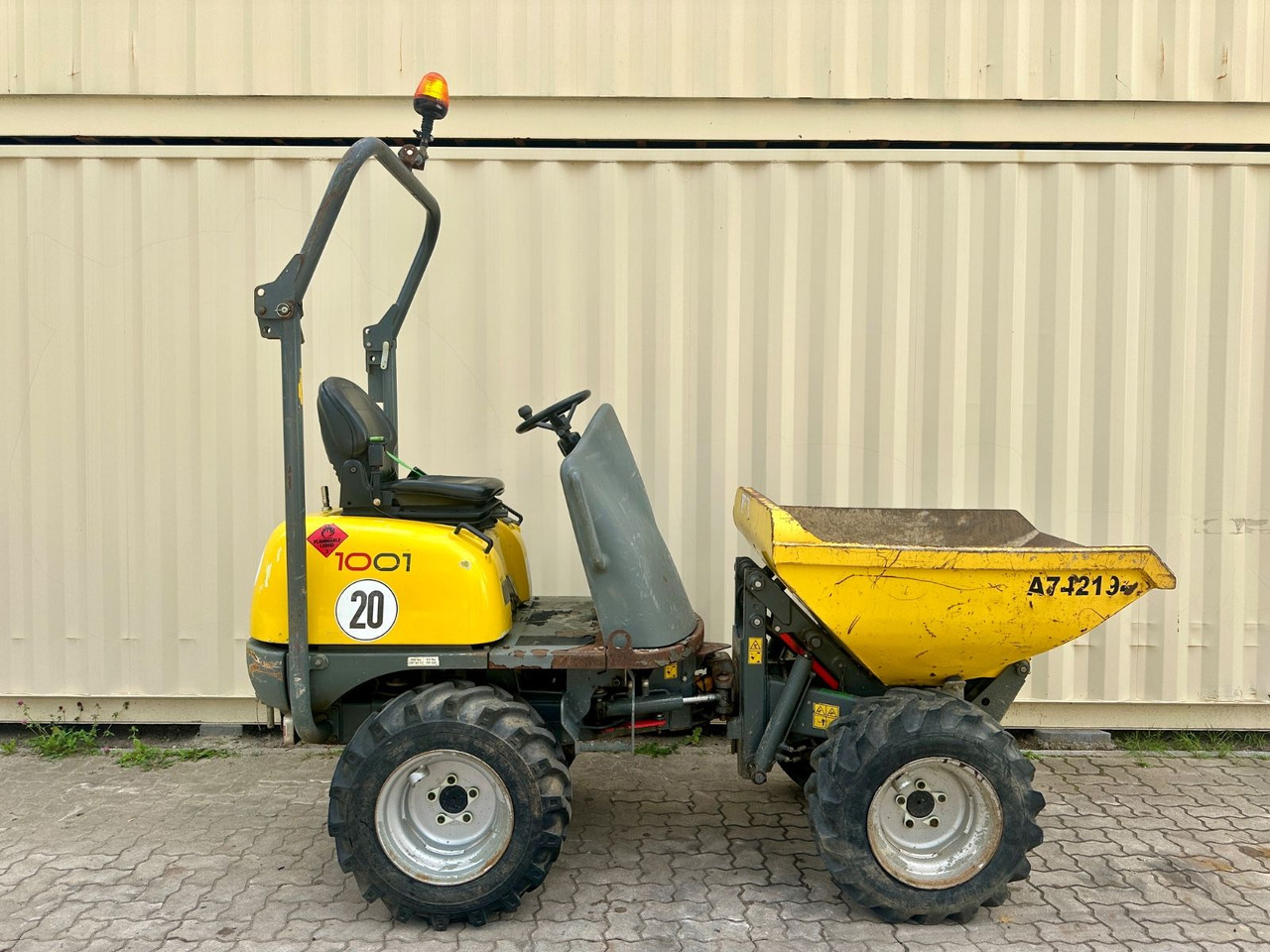Wacker 1001 Hochkipper / 2016 BJ / 1.000 KG / 1.342 H - Mini tombereau: photos 5 Wacker 1001 Hochkipper / 2016 BJ / 1.000 KG / 1.342 H - Mini tombereau: photos 5