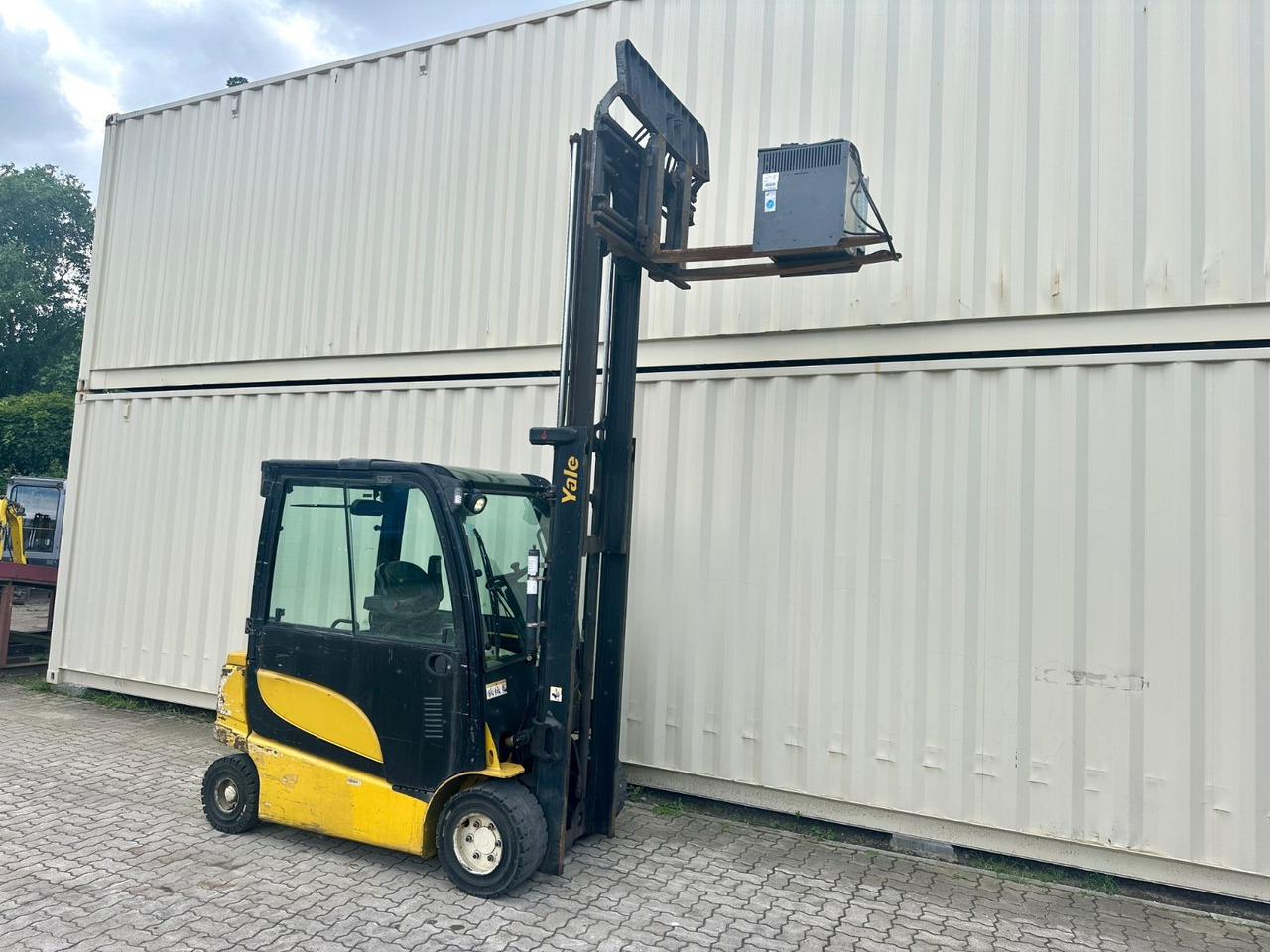 Yale ERP30VL / Seitenschieber + Zinkenverstellung - Chariot élévateur électrique: photos 4 Yale ERP30VL / Seitenschieber + Zinkenverstellung - Chariot élévateur électrique: photos 4