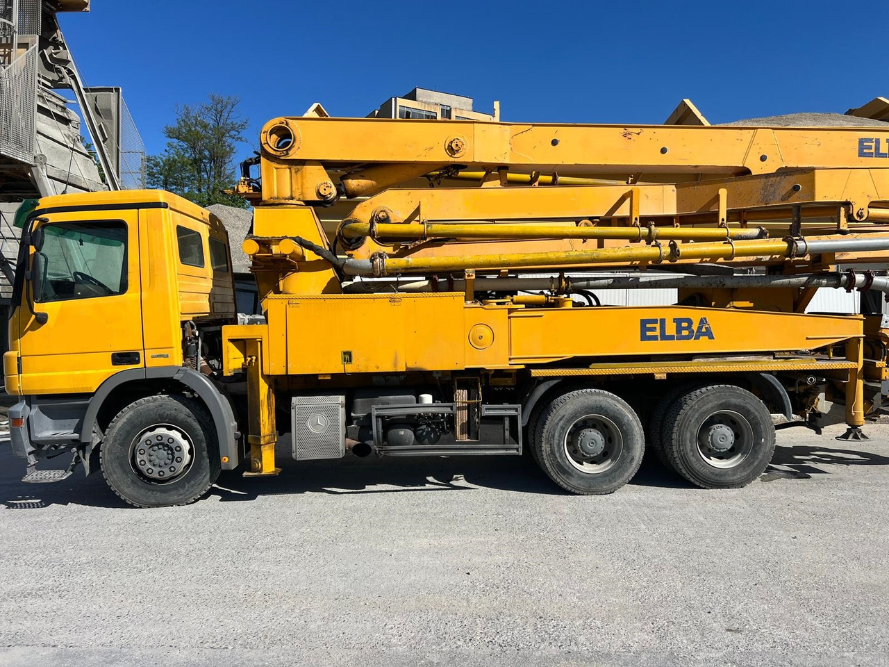 MERCEDES-BENZ ACTROS 3332 ELBA SCHWING 36M - Camion pompe: photos 5 MERCEDES-BENZ ACTROS 3332 ELBA SCHWING 36M - Camion pompe: photos 5