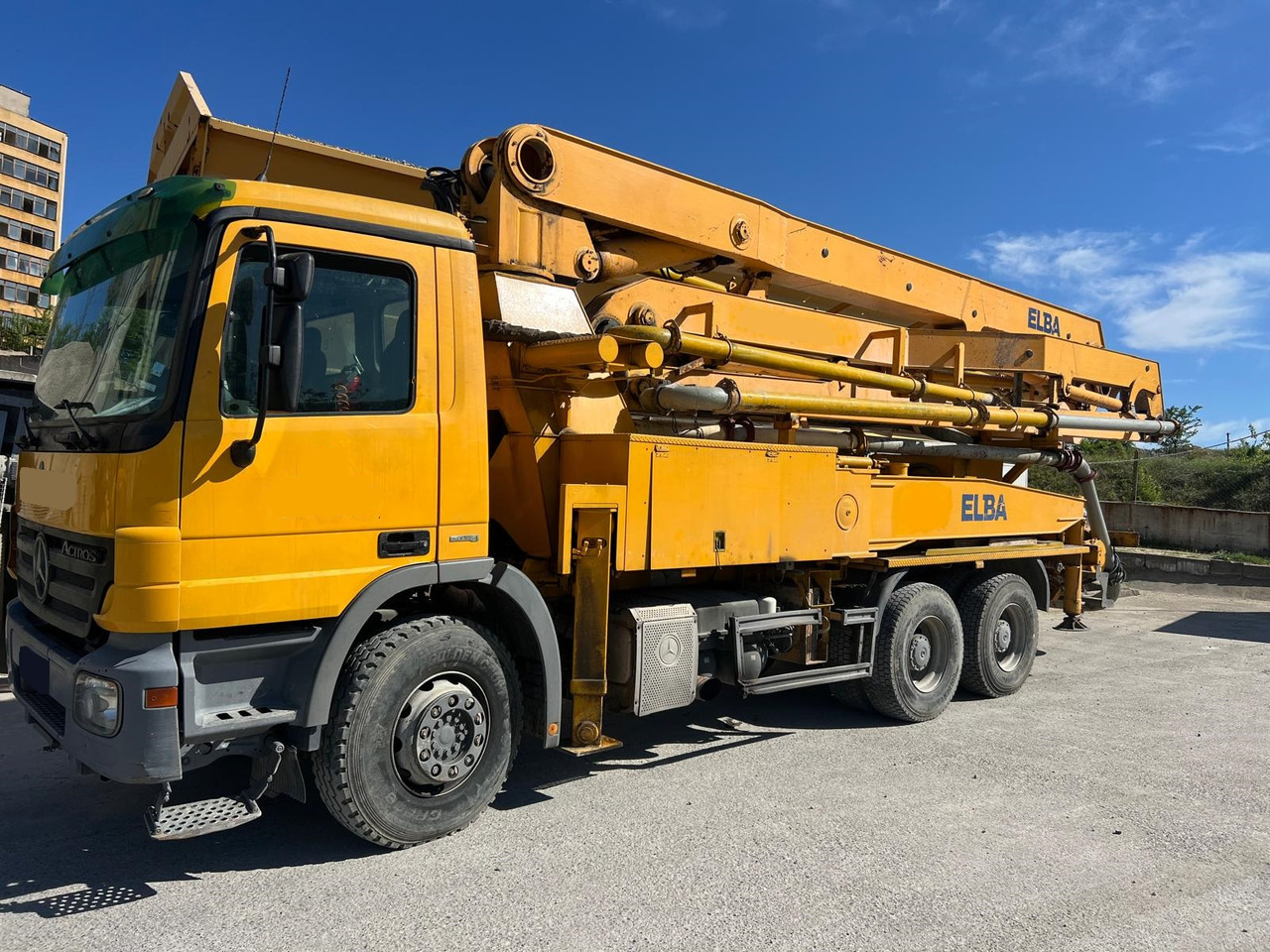 MERCEDES-BENZ ACTROS 3332 ELBA SCHWING 36M - Camion pompe: photos 1 MERCEDES-BENZ ACTROS 3332 ELBA SCHWING 36M - Camion pompe: photos 1