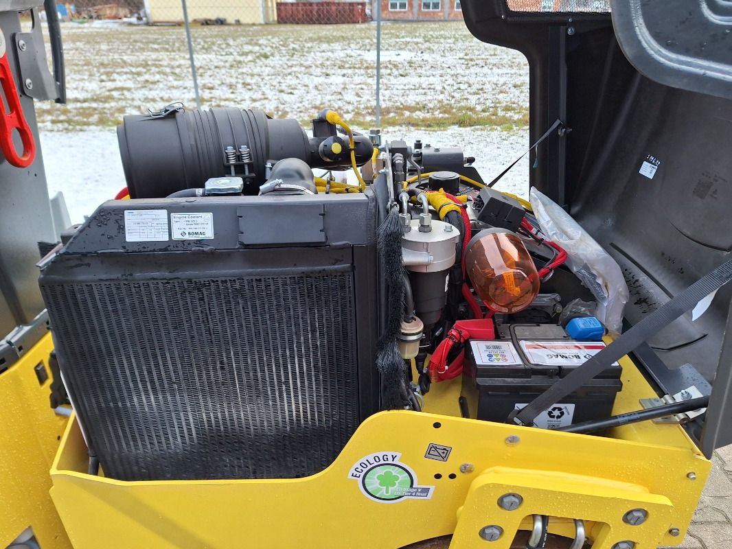 Compacteur neuf BOMAG DE BW 100 AC-5  Stage V/Tier 4f: photos 9