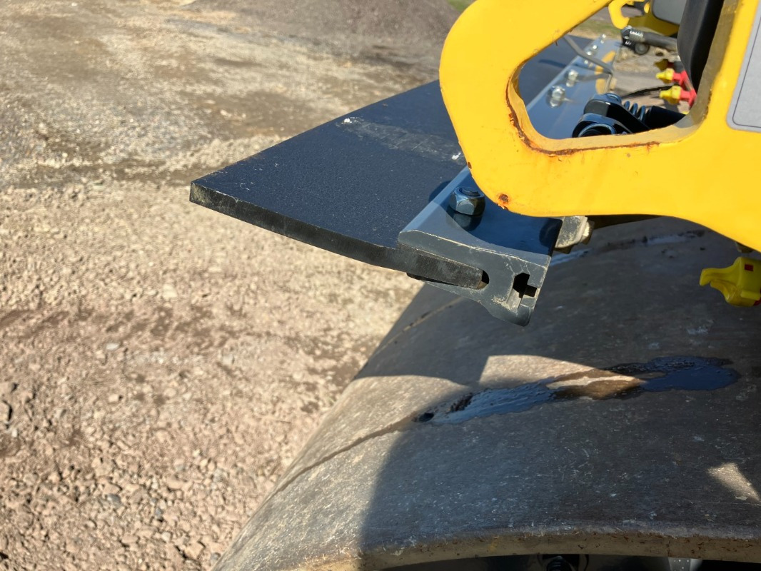 Rouleau compresseur BOMAG DE BW 161 ADO-5  STage V/Tier 4f: photos 26