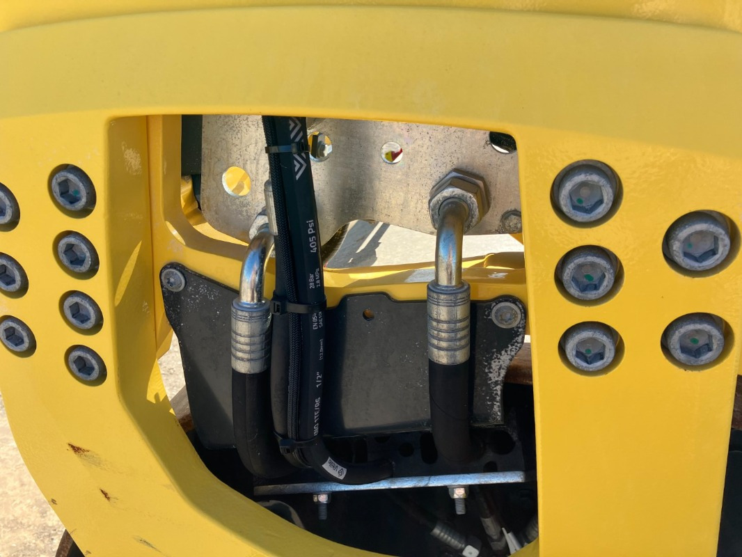 Rouleau compresseur BOMAG DE BW 161 ADO-5  STage V/Tier 4f: photos 16