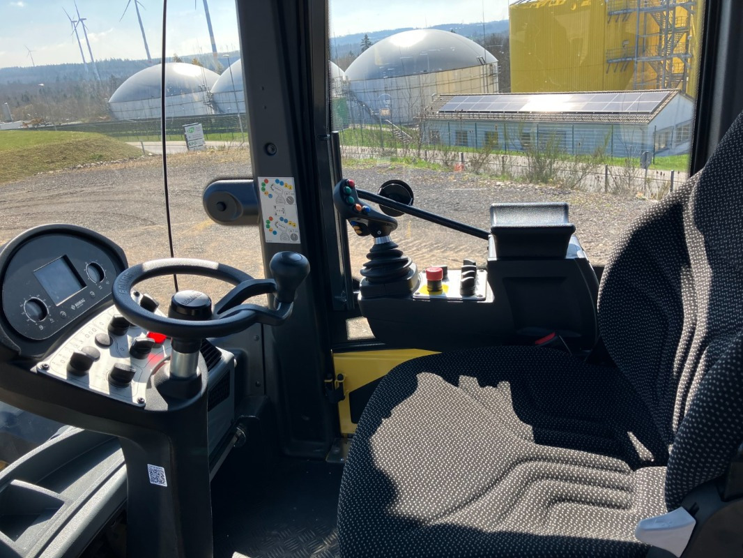 Rouleau compresseur BOMAG DE BW 161 ADO-5  STage V/Tier 4f: photos 15