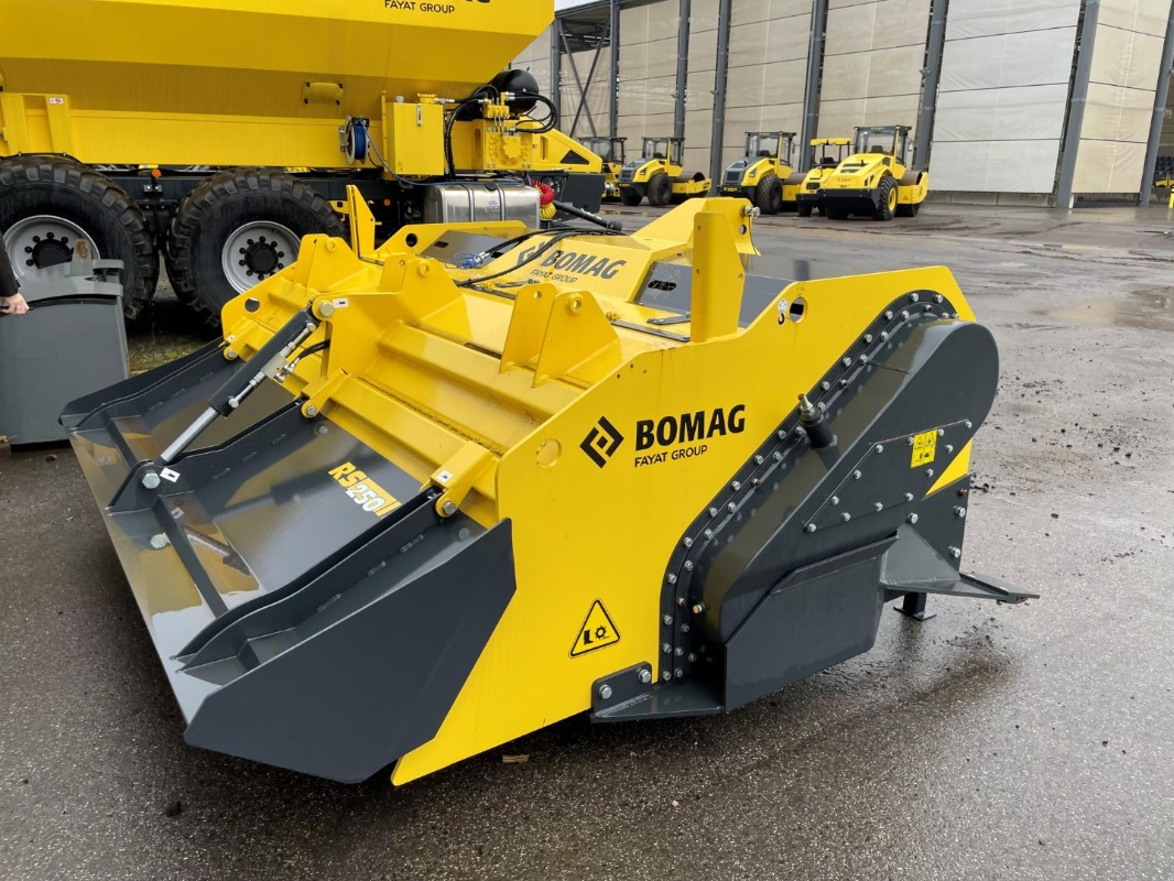 BOMAG DE RS 250 - Stabilisateur: photos 1 BOMAG DE RS 250 - Stabilisateur: photos 1