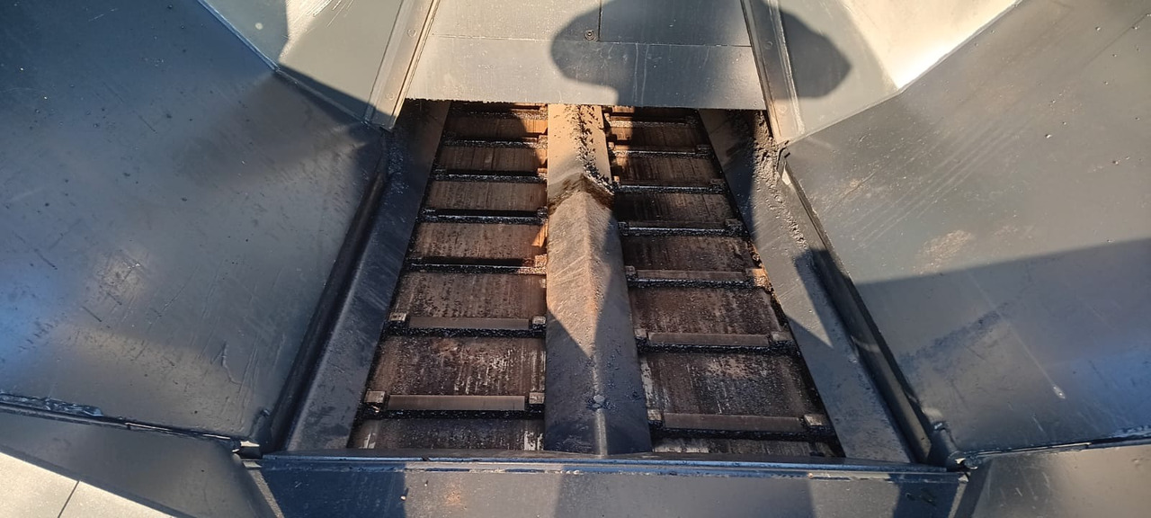 Finisseur BOMAG IT BF 700 C-2 S500  Stage IV/Tier 4f: photos 11