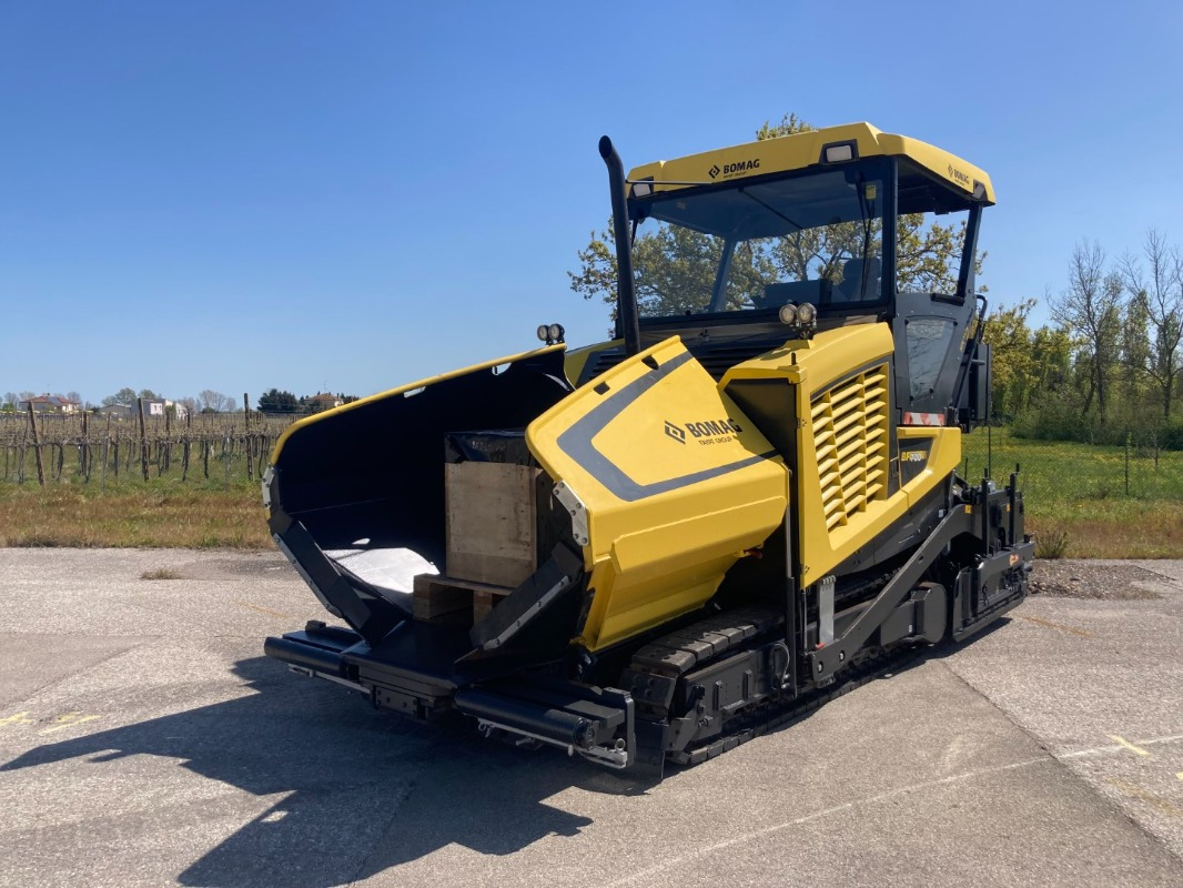 BOMAG IT BF 700 C-2 S500  Stage IV/Tier 4f - Finisseur: photos 1 BOMAG IT BF 700 C-2 S500  Stage IV/Tier 4f - Finisseur: photos 1