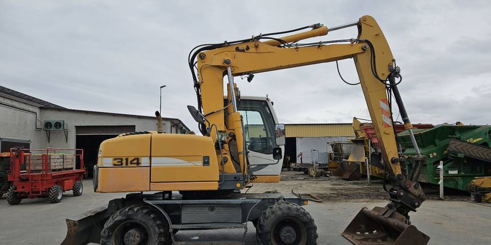 Koparka kołowa Liebherr A314 Litronic 9350 h 4 łyżki kołówka - Pelle sur pneus: photos 5 Koparka kołowa Liebherr A314 Litronic 9350 h 4 łyżki kołówka - Pelle sur pneus: photos 5