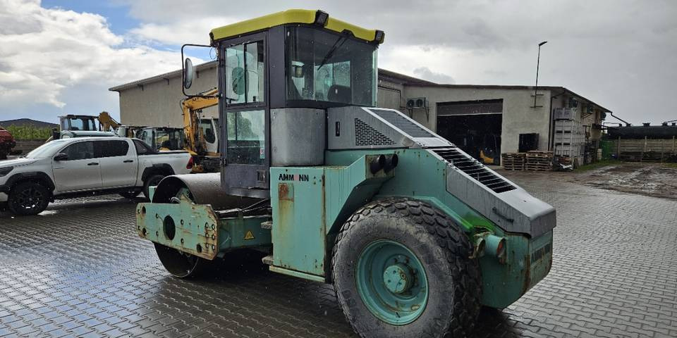 Compacteur à pieds de mouton/ Monocylindre Walec  Ammann AC70-2N guma-stal: photos 6