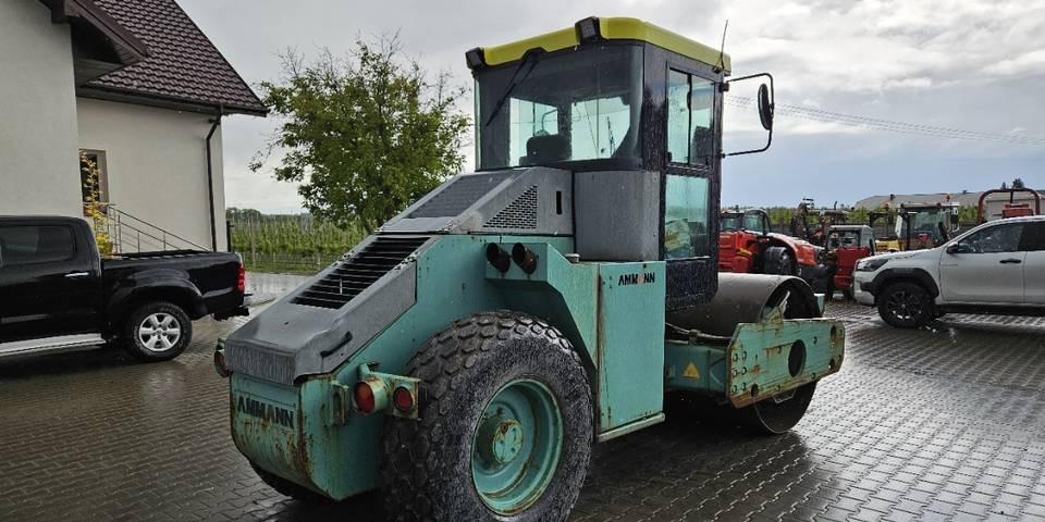 Compacteur à pieds de mouton/ Monocylindre Walec  Ammann AC70-2N guma-stal: photos 8