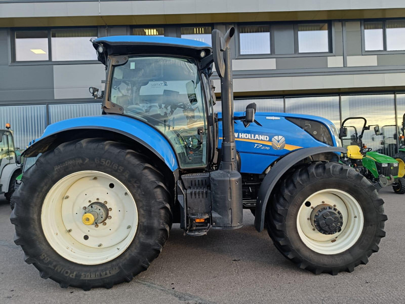 New Holland T7.270 AC - Tracteur agricole: photos 2 New Holland T7.270 AC - Tracteur agricole: photos 2