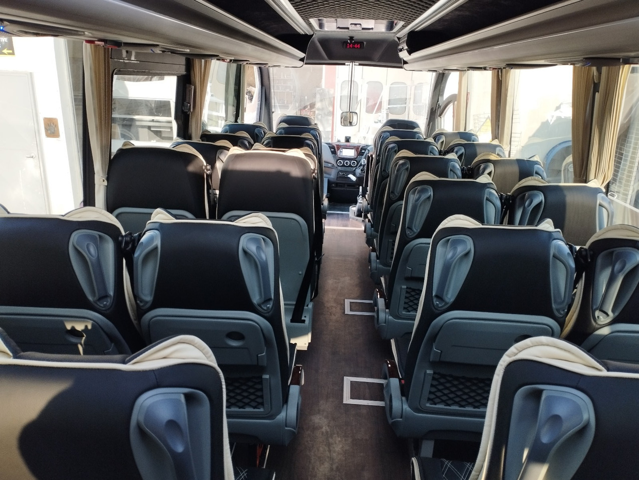 Crédit-bail de IVECO DAILY -  RIGHT HAND DRIVE TOURISTIC VEHICLE IVECO DAILY -  RIGHT HAND DRIVE TOURISTIC VEHICLE: photos 14