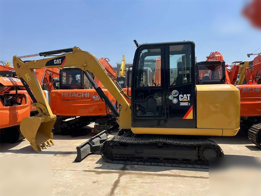 CATERPILLAR 306E - Pelle sur chenille: photos 1 CATERPILLAR 306E - Pelle sur chenille: photos 1