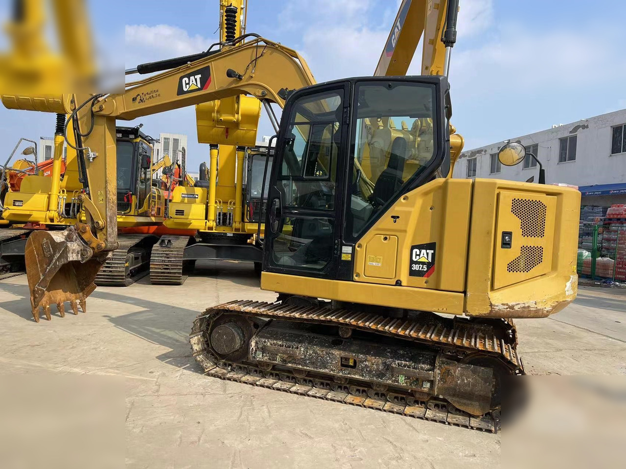 CATERPILLAR 307.5 - Pelle sur chenille: photos 2 CATERPILLAR 307.5 - Pelle sur chenille: photos 2