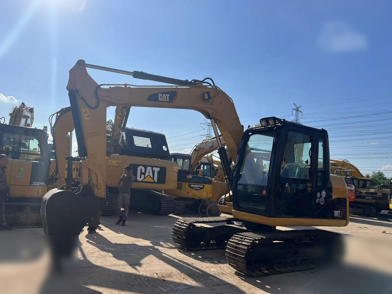 CATERPILLAR 307D - Pelle sur chenille: photos 4 CATERPILLAR 307D - Pelle sur chenille: photos 4