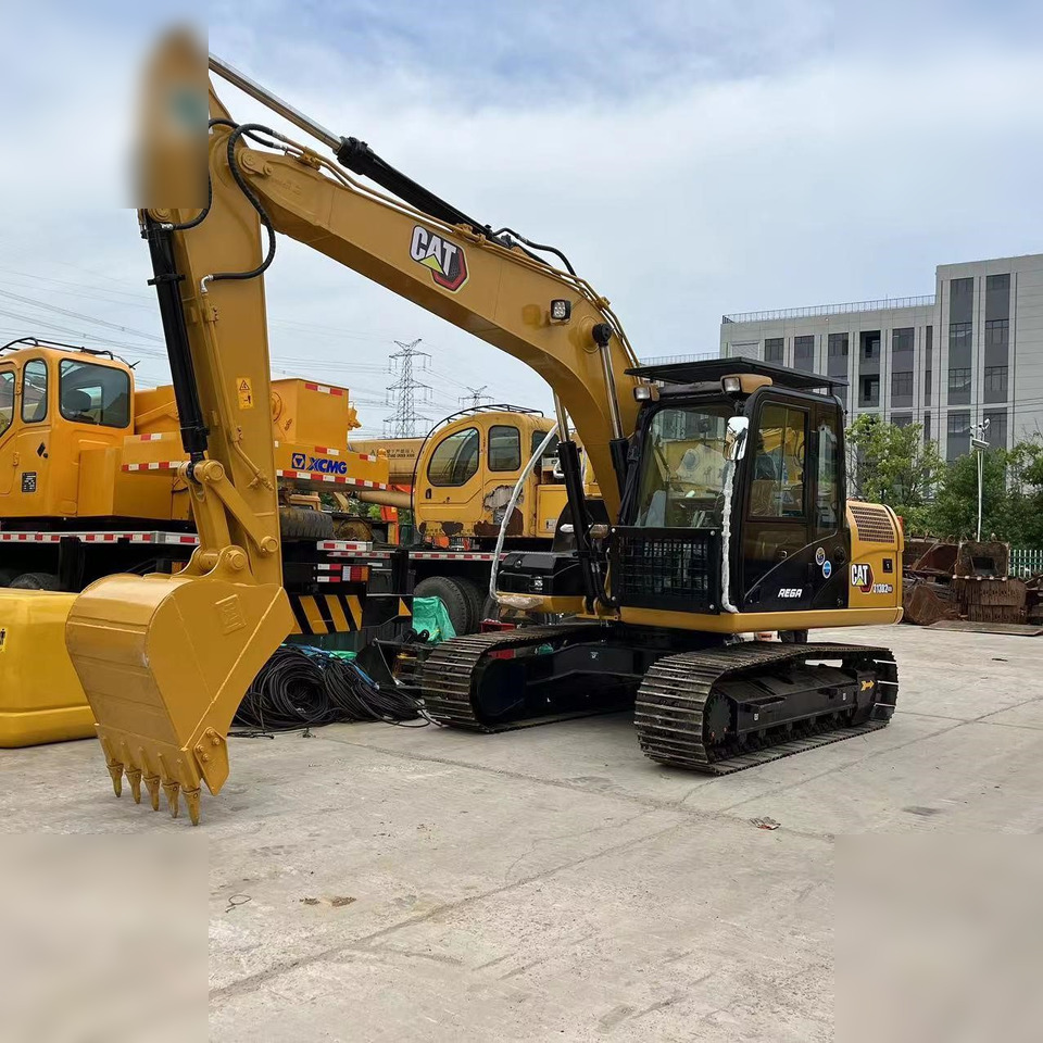 CATERPILLAR 313D2 GC - Pelle sur chenille: photos 1 CATERPILLAR 313D2 GC - Pelle sur chenille: photos 1