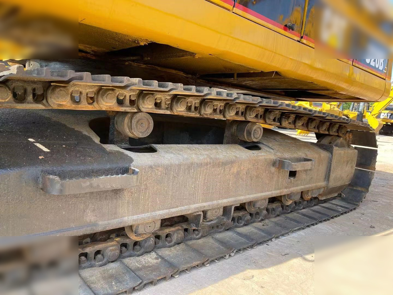 CATERPILLAR 320BL - Pelle sur chenille: photos 3 CATERPILLAR 320BL - Pelle sur chenille: photos 3