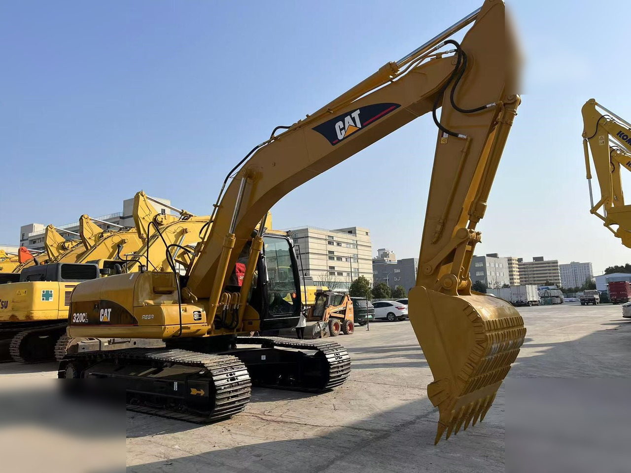 CATERPILLAR 320CL - Pelle sur chenille: photos 4 CATERPILLAR 320CL - Pelle sur chenille: photos 4