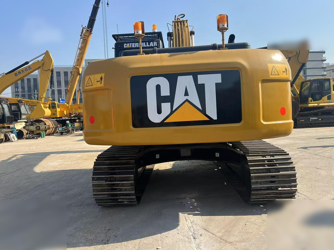 CATERPILLAR 320D - Pelle sur chenille: photos 3 CATERPILLAR 320D - Pelle sur chenille: photos 3