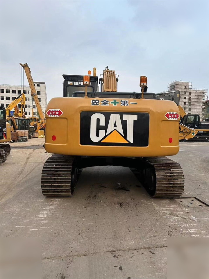 CATERPILLAR 323DL - Pelle sur chenille: photos 2 CATERPILLAR 323DL - Pelle sur chenille: photos 2