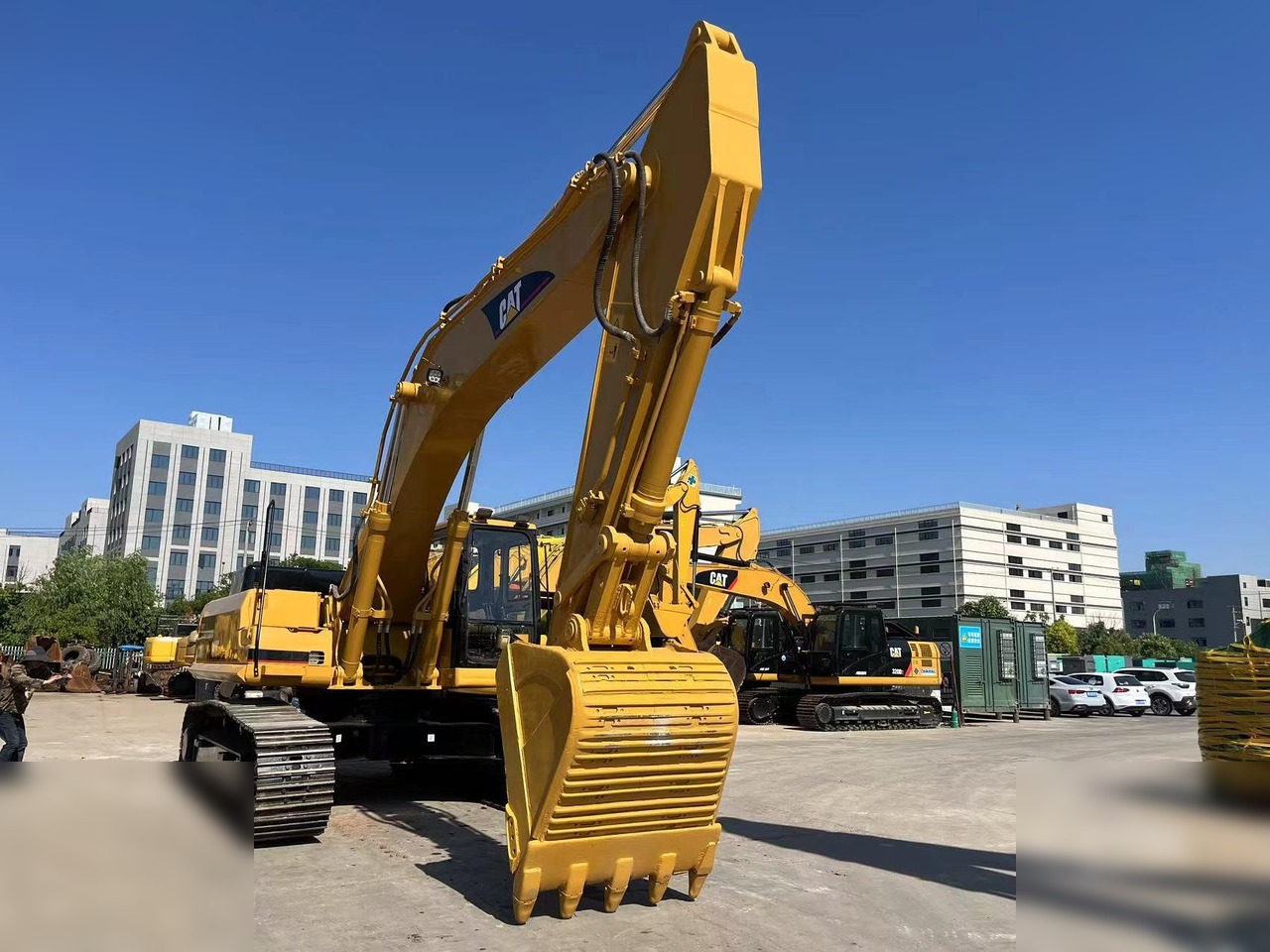 CATERPILLAR 330BL - Pelle sur chenille: photos 3 CATERPILLAR 330BL - Pelle sur chenille: photos 3