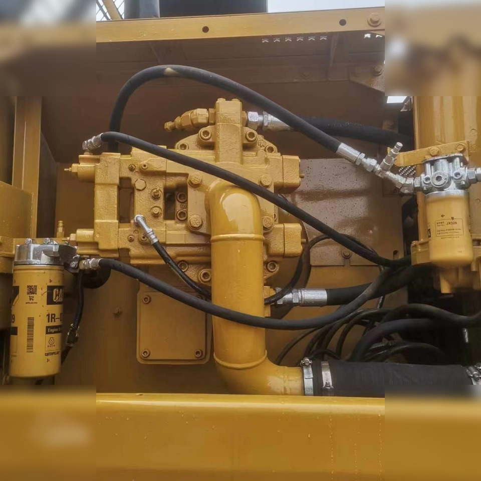 CATERPILLAR 330BL - Pelle sur chenille: photos 4 CATERPILLAR 330BL - Pelle sur chenille: photos 4