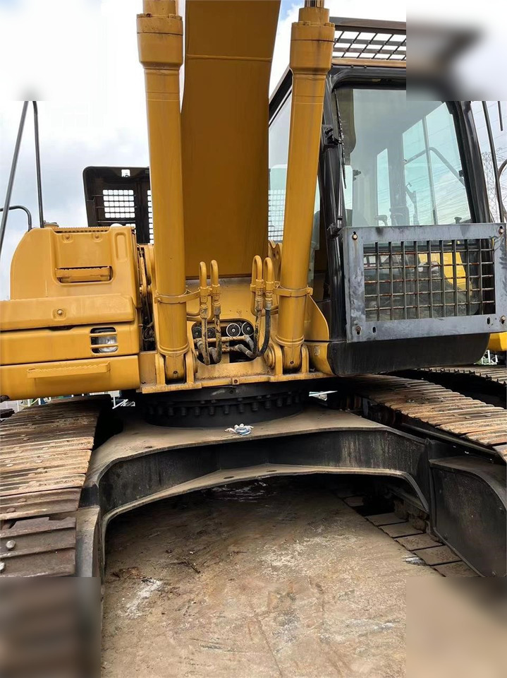 CATERPILLAR 330CL - Pelle sur chenille: photos 3 CATERPILLAR 330CL - Pelle sur chenille: photos 3
