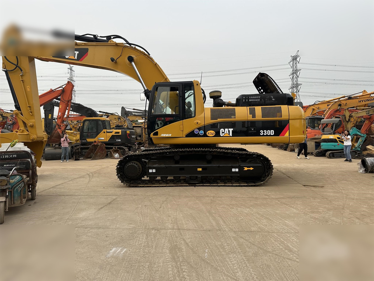 CATERPILLAR 330D - Pelle sur chenille: photos 3 CATERPILLAR 330D - Pelle sur chenille: photos 3