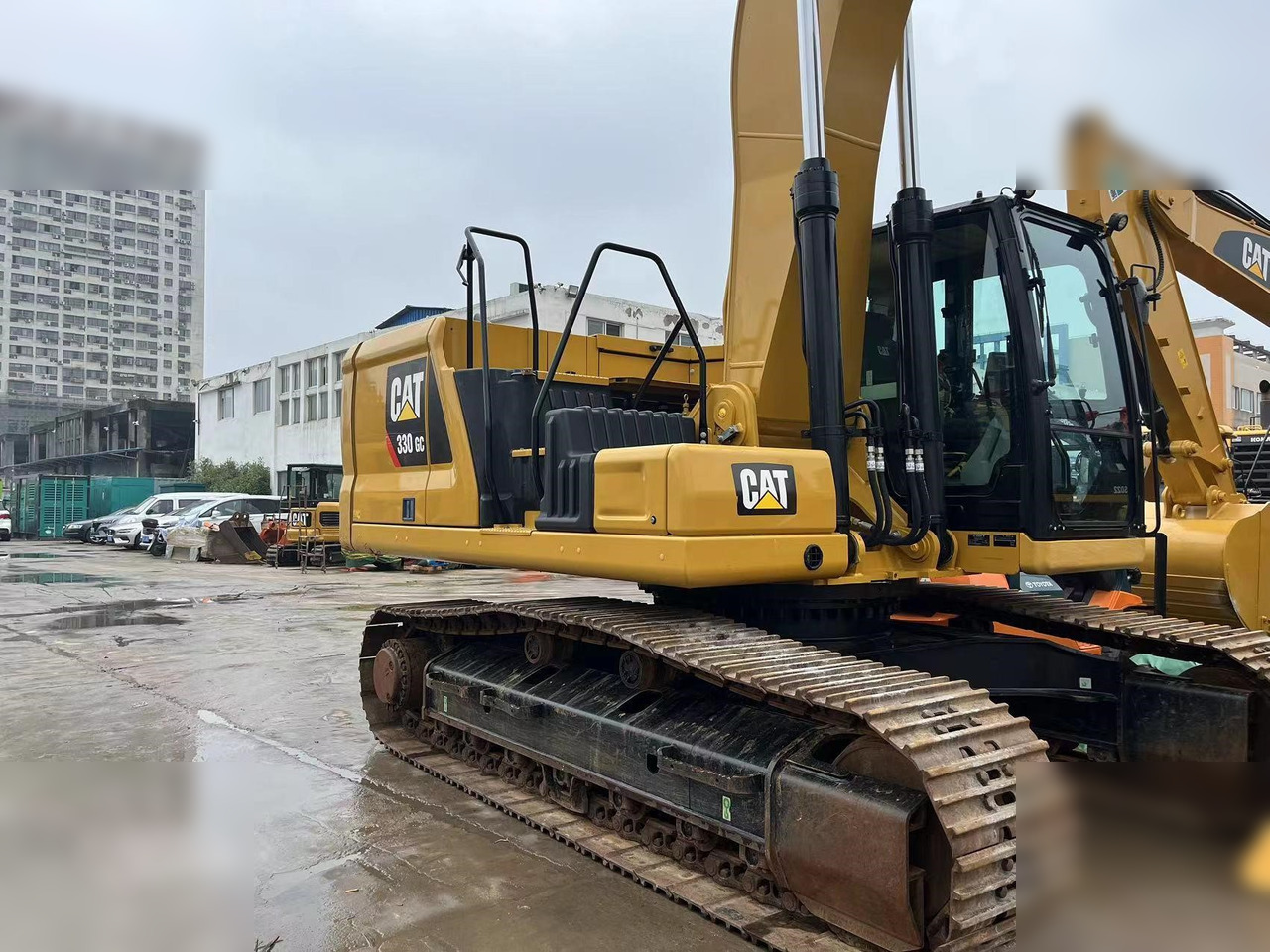 CATERPILLAR 330GC - Pelle sur chenille: photos 3 CATERPILLAR 330GC - Pelle sur chenille: photos 3