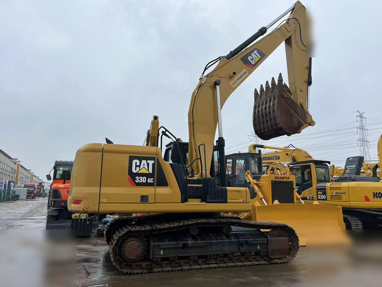 CATERPILLAR 330GC - Pelle sur chenille: photos 1 CATERPILLAR 330GC - Pelle sur chenille: photos 1