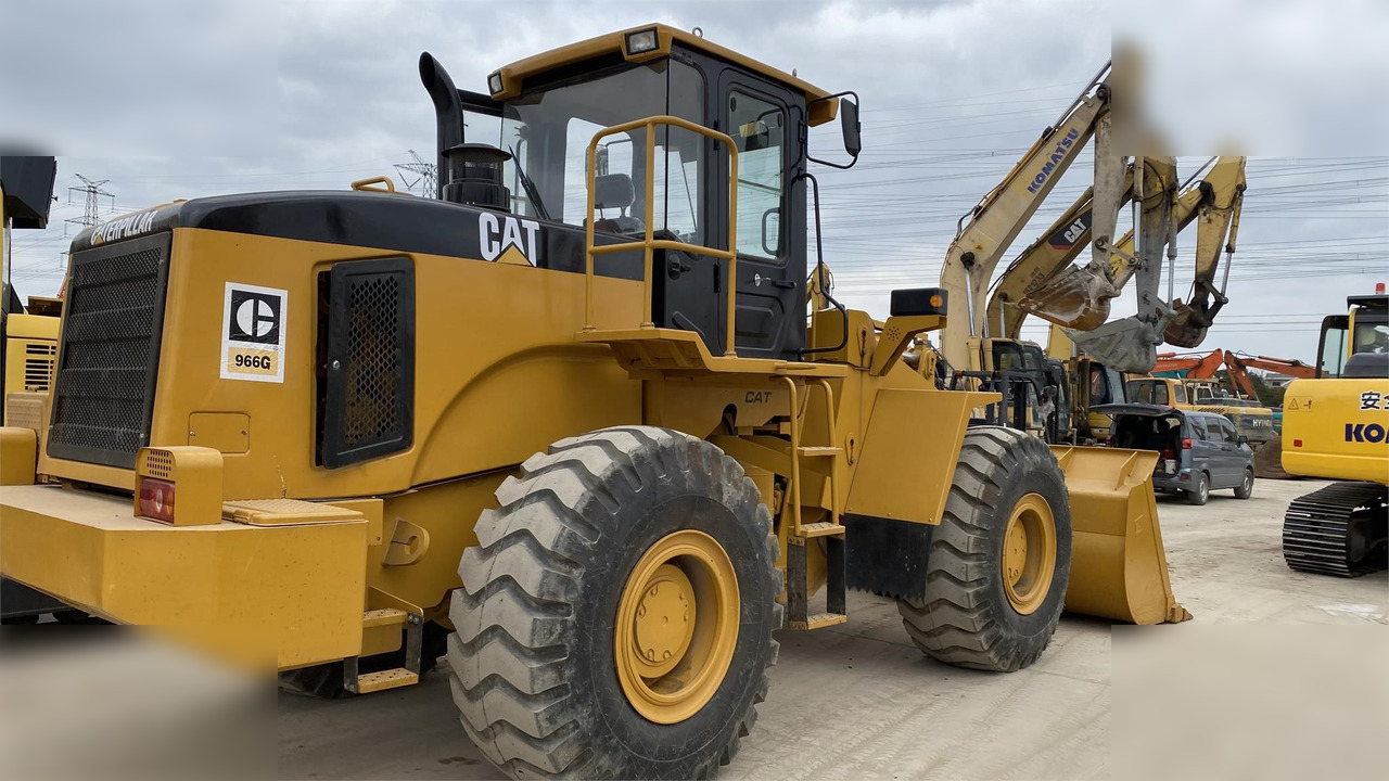 CATERPILLAR 966G - Chargeuse sur pneus: photos 1 CATERPILLAR 966G - Chargeuse sur pneus: photos 1