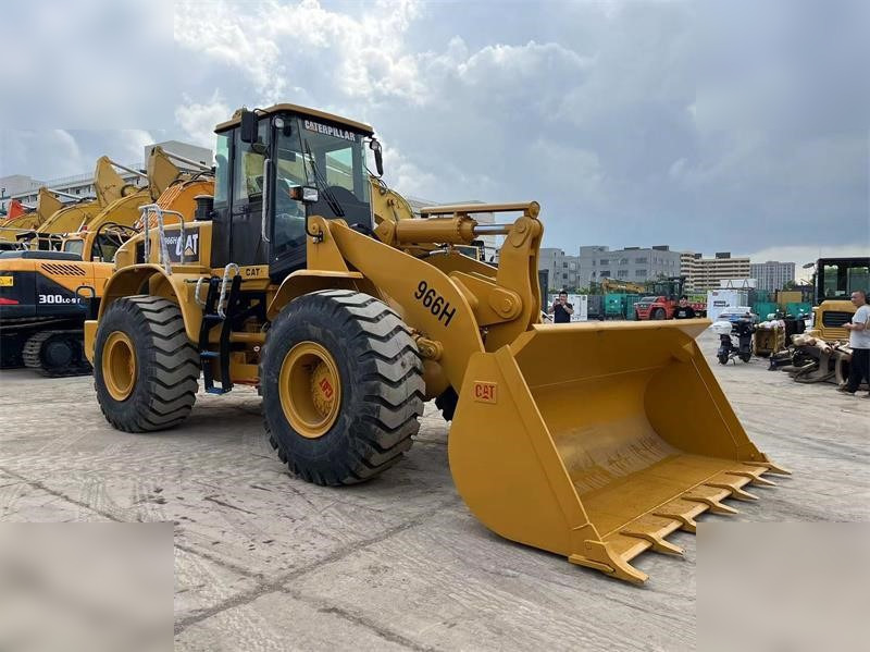 CATERPILLAR 966H - Chargeuse sur pneus: photos 1 CATERPILLAR 966H - Chargeuse sur pneus: photos 1