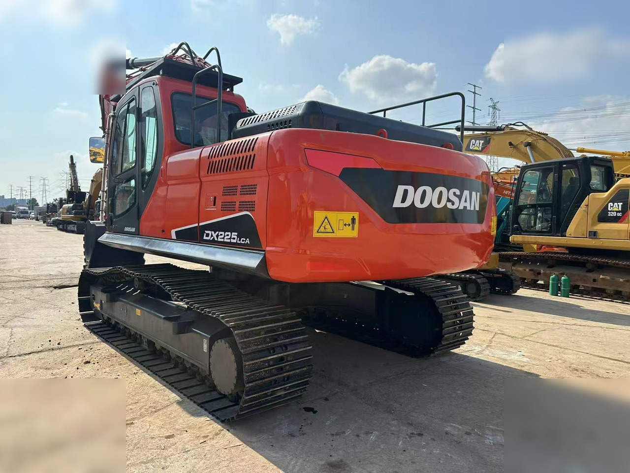 DOOSAN DX225 LCA - Pelle sur chenille: photos 4 DOOSAN DX225 LCA - Pelle sur chenille: photos 4