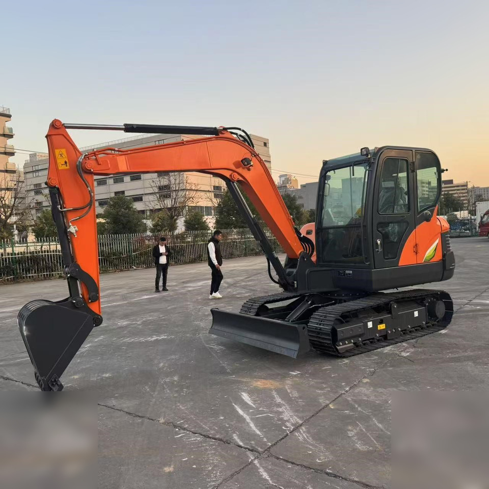 DOOSAN DX60E-10N - Pelle sur chenille: photos 3 DOOSAN DX60E-10N - Pelle sur chenille: photos 3